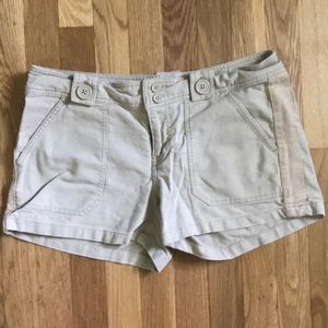 Old Navy Kaki Shorts